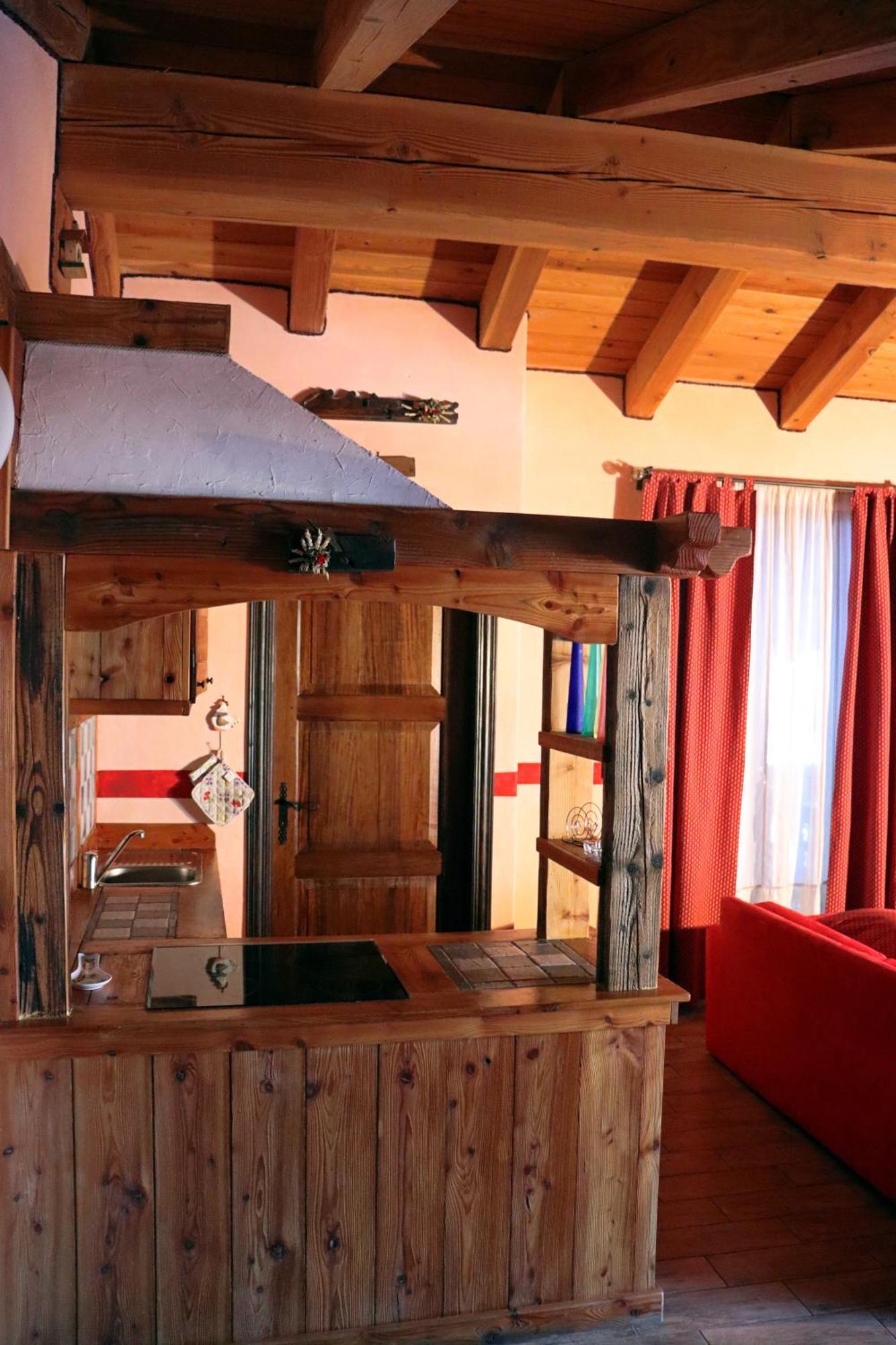 Agriturismo B&B Chevres A Cheval Charvensod Luaran gambar