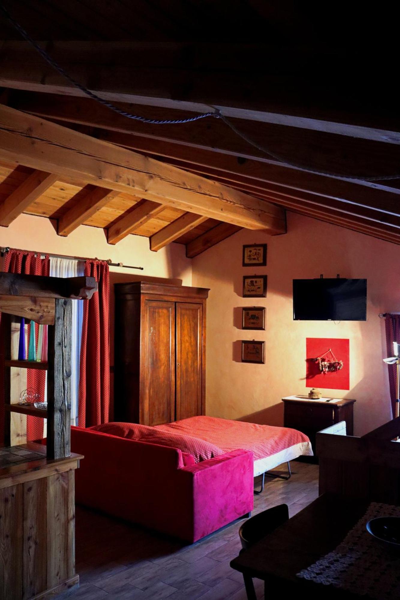 Agriturismo B&B Chevres A Cheval Charvensod Luaran gambar